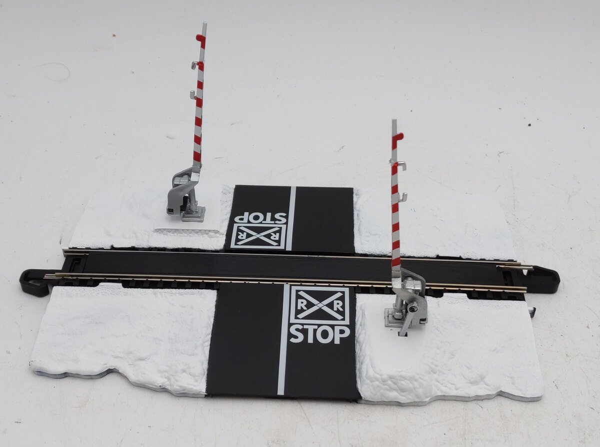 Bachmann 44579 HO E-Z Track System Dual Crossing Gate