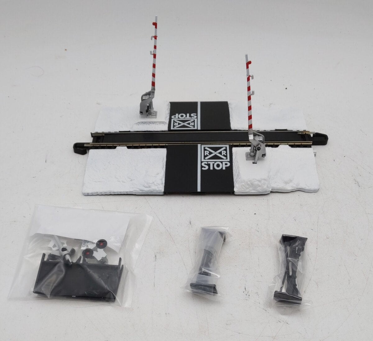 Bachmann 44579 HO E-Z Track System Dual Crossing Gate