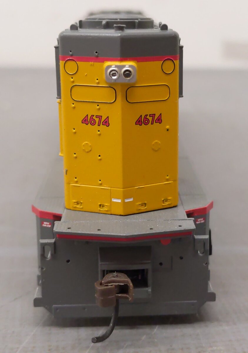 Athearn G6170 HO Scale Union Pacific SD70M Diesel Locomotive #4674 VG/Box