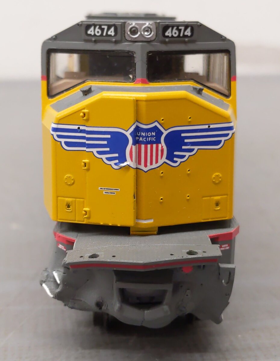 Athearn G6170 HO Scale Union Pacific SD70M Diesel Locomotive #4674 VG/Box