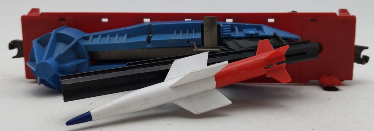 Lionel 6650 Vintage O IRBM Rocket Launcher VG