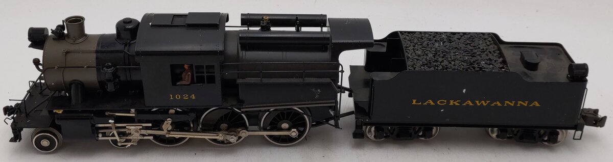 Williams 5016 Lackawanna 4-6-0 Camelback Steam & Tender #1024 (3-Rail) VG/Box