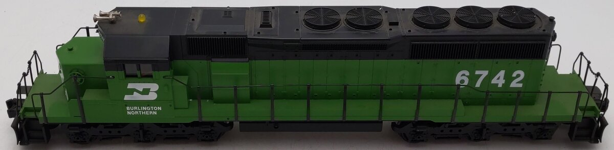 Weaver 6700 O Burlington & Northern SD-40-2 Diesel Locomotive #6742 EX/Box