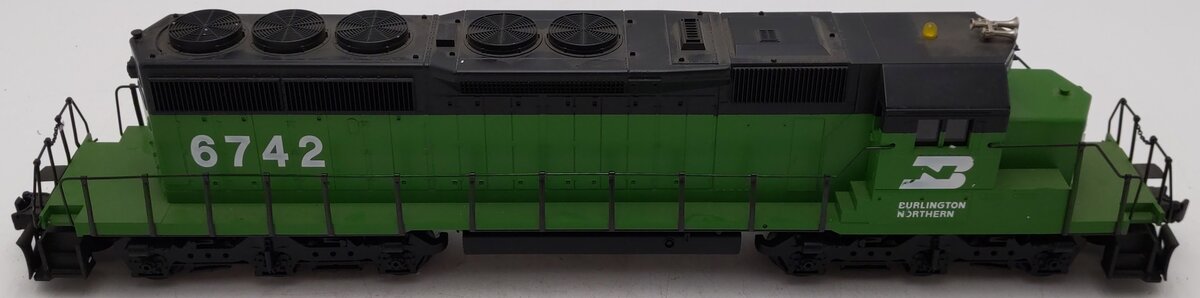 Weaver 6700 O Burlington & Northern SD-40-2 Diesel Locomotive #6742 EX/Box