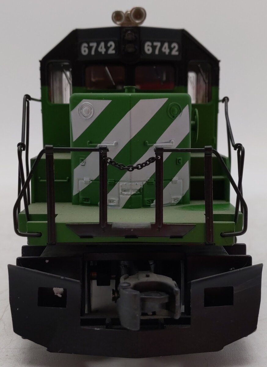 Weaver 6700 O Burlington & Northern SD-40-2 Diesel Locomotive #6742 EX/Box