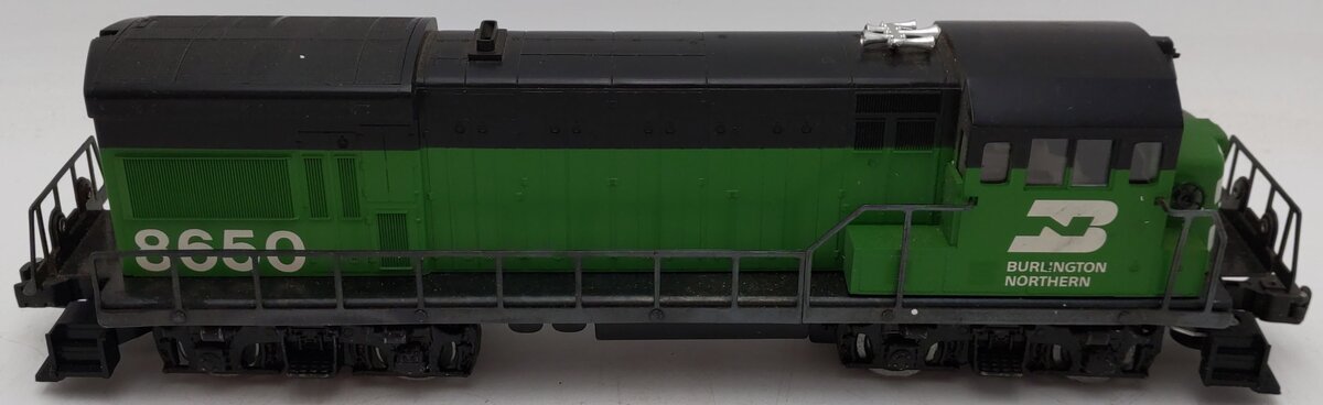 Lionel 6-8650 O Burlington Northern U36B Powered Diesel Locomotive #8650 VG/Box