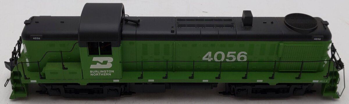 Weaver 5014 O Burlington Northern Hi-Rail RS-3 Diesel Locomotive #4056 EX/Box