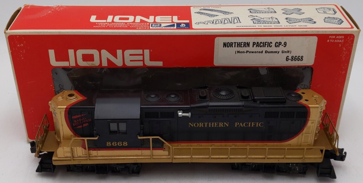 Lionel 6-8668 O Gauge Northern Pacific GP-9 Non-Powered Diesel Locomotive VG/Box