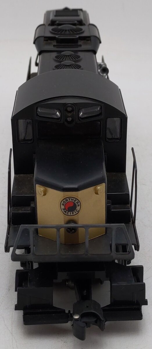 Lionel 6-8679 O Gauge Northern Pacific GP-20 Diesel Locomotive VG/Box