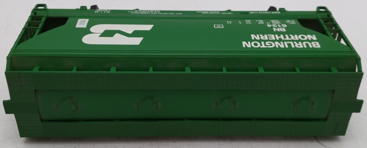 Lionel 6-6134 O Gauge Burlington Northern 2-Bay Center Flow Hopper #6134 EX/Box