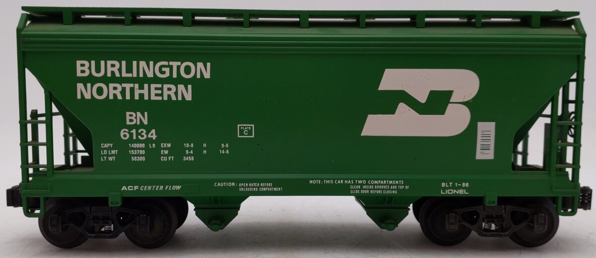 Lionel 6-6134 O Gauge Burlington Northern 2-Bay Center Flow Hopper #6134 EX/Box