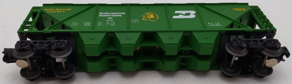 Lionel 6-6101 O Gauge Burlington Northern Covered Hopper EX/Box