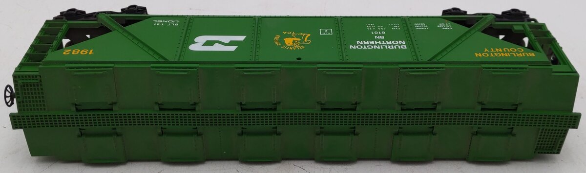 Lionel 6-6101 O Gauge Burlington Northern Covered Hopper EX/Box