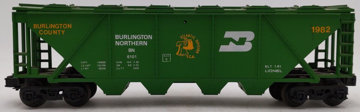 Lionel 6-6101 O Gauge Burlington Northern Covered Hopper EX/Box