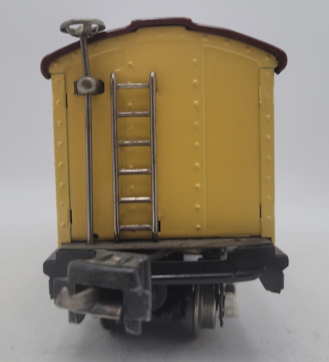 Lionel 2814 Vintage O Prewar Cream & Maroon Tinplate Boxcar