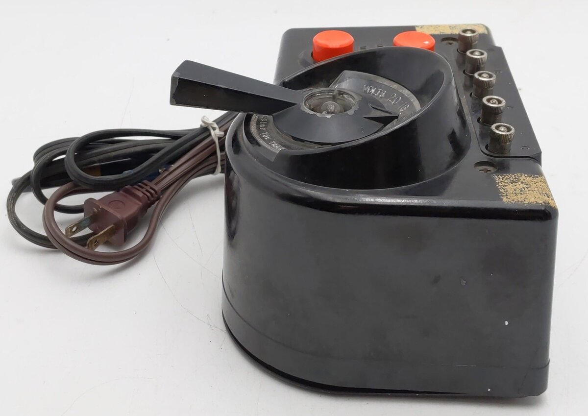 Lionel LW O Vintage Trainmaster 125 Watt Transformer with Whistle VG