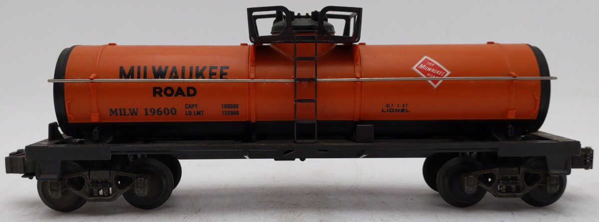 Lionel 6-19600 O Gauge Milwaukee Road Single Dome Tank Car #19600 EX/Box