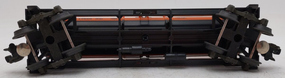 Lionel 6-19600 O Gauge Milwaukee Road Single Dome Tank Car #19600 EX/Box