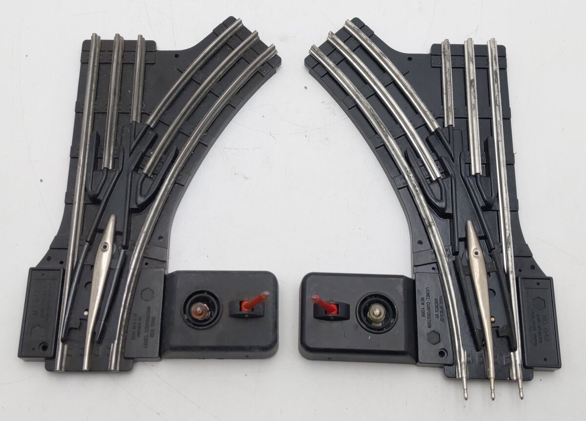 Lionel O42 Vintage O Manual Left-Hand & Right-Hand Switches (Pair of 2) VG/Box