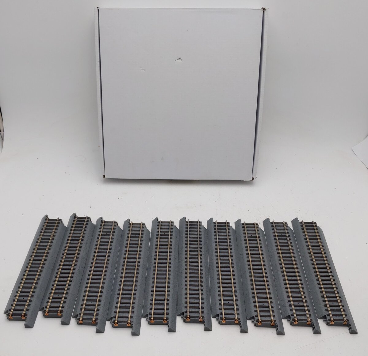 Walthers HO 9" Straight Tracks [10] LN/Box