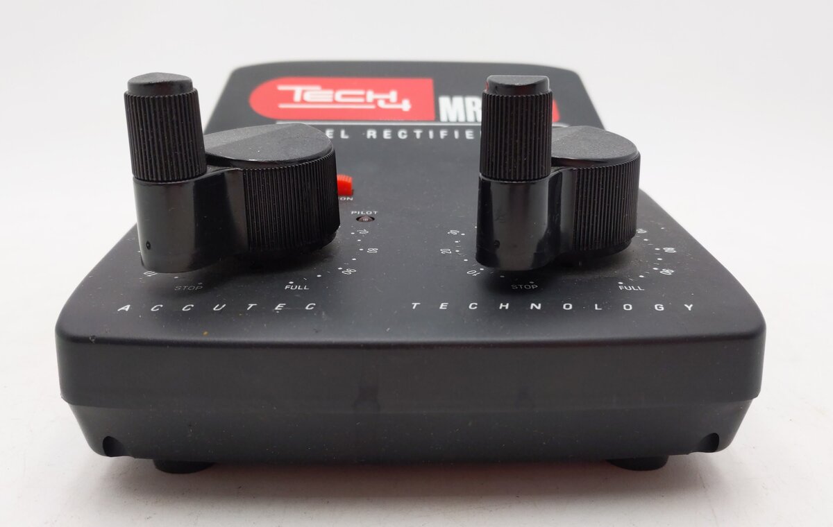 MRC AB116 Tech 4 280 Dual Power 16VA Train Controller EX/Box