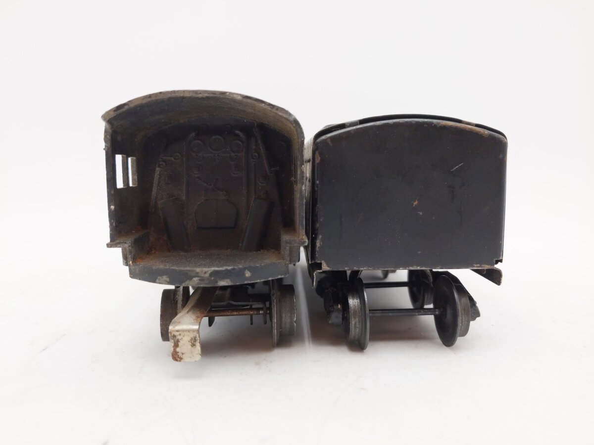 Lionel 1655 Vintage O Lionel Lines 2-4-2 Steam Locomotive with 6654W Tender VG