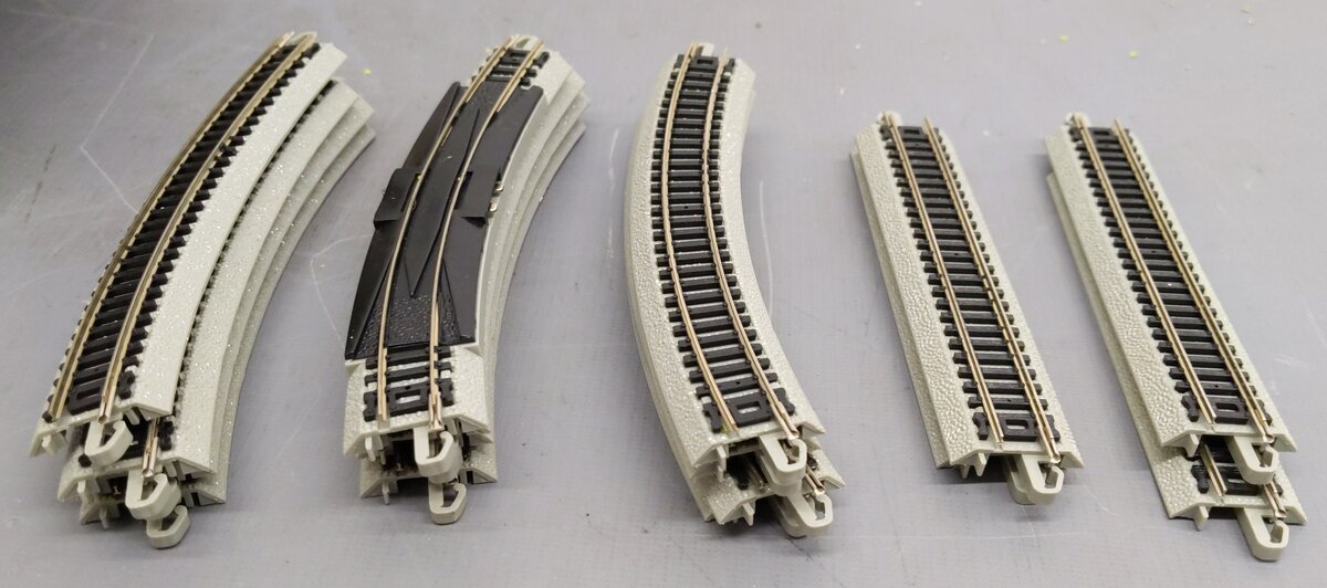 Bachmann 24020 N Scale Durango and Silverton Steam Starter Passenger Train Set EX/Box