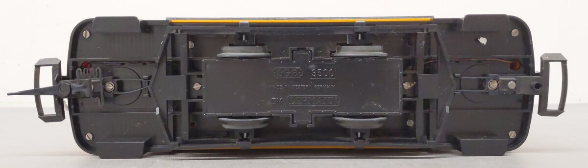 LGB 3500 G Scale Yellow Non-Powered 'Martini' Streetcar/Trolley (Plastic Wheels) VG/Box