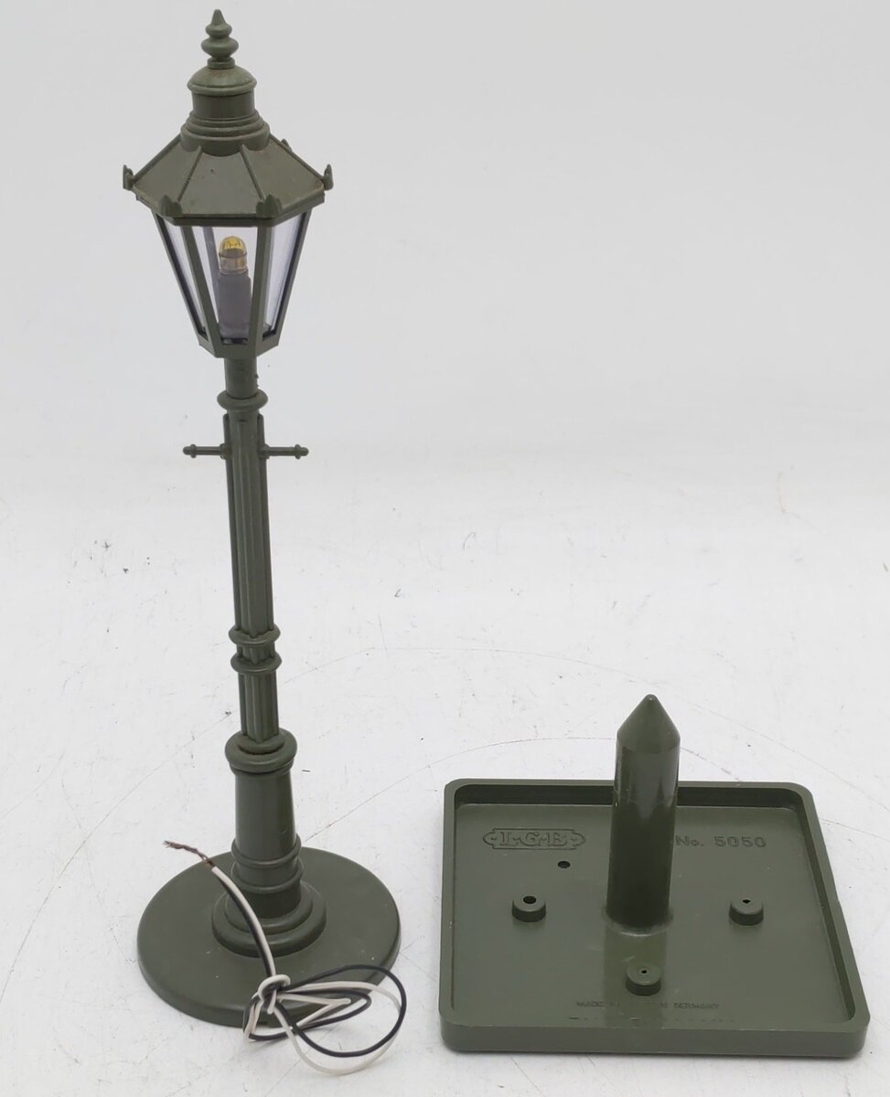 LGB 5050 G Scale Nostalgic Street Lantern Post 14 - 18 Volt VG/Box