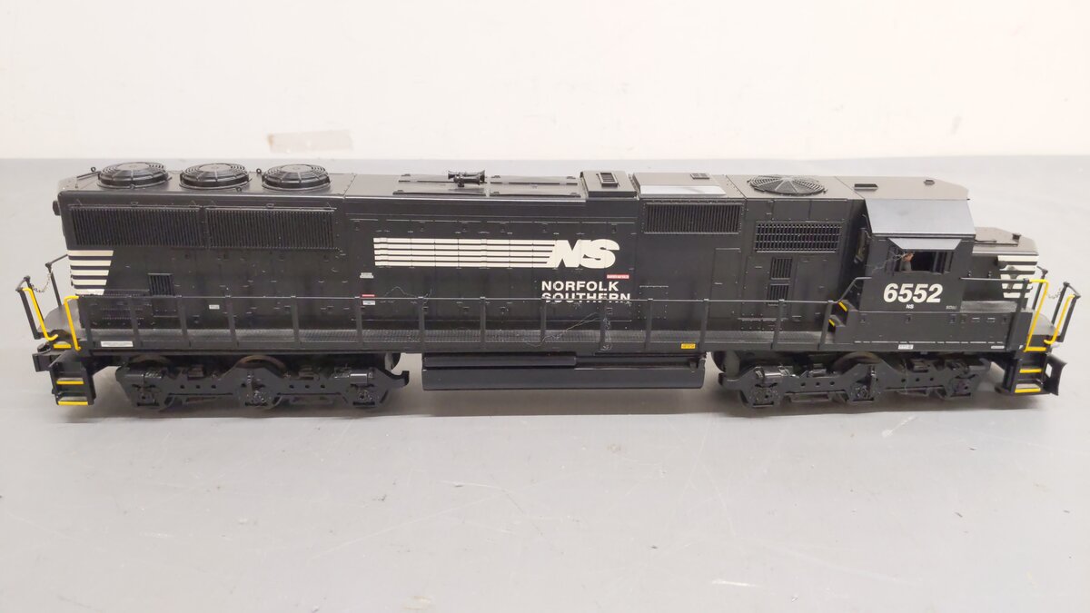 Lionel 6-18266 O Gauge Norfolk Southern SD-60 Diesel Locomotive #6552 EX/Box