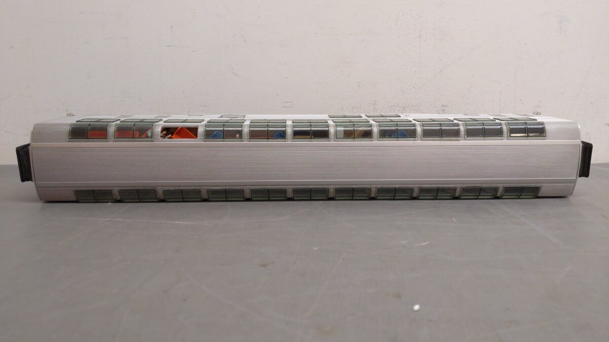 Lionel 6-15353 Santa Fe Hi-Level Lounge Car #575 EX/Box