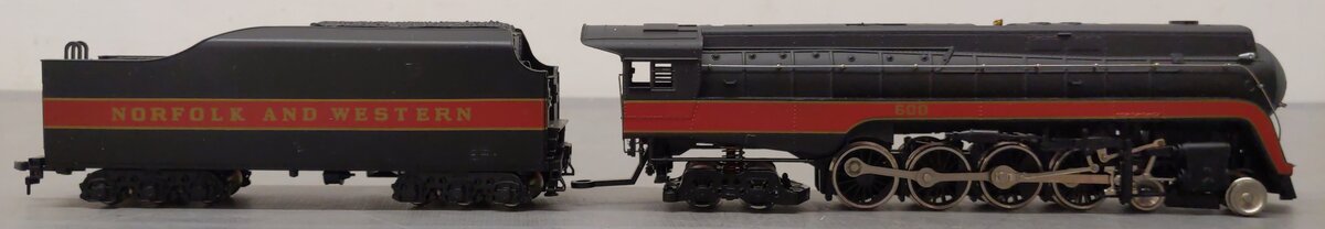 Bachmann 41-0658-A4 HO Norfolk & Western Class J Steam Locomotive & Tender EX/Box