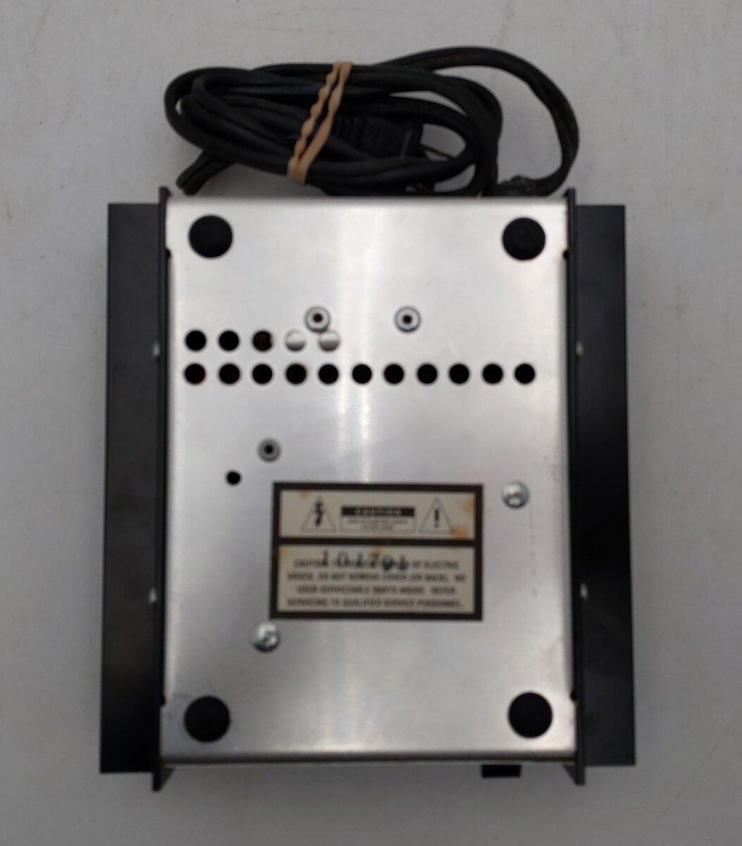 Micronta 22-120 Regulated 12-Volt Power Supply EX/Box