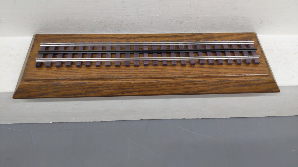 Inside Track Company O Gauge Display Case LN