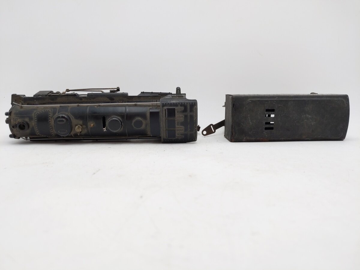 Lionel 1664 Vintage O 2-4-2 Diecast Steam Locomotive W2666T Tender VG