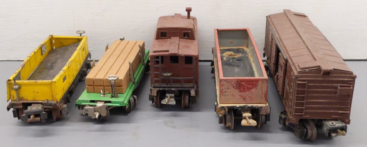 Lionel Vintage O Prewar Freight Cars #61100,651,477618,3652,2677 [5] VG