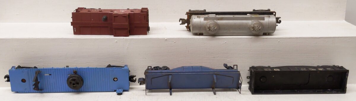 Lionel Vintage O Gauge Freight Cars #347000,6357,6465,3409 [5] VG