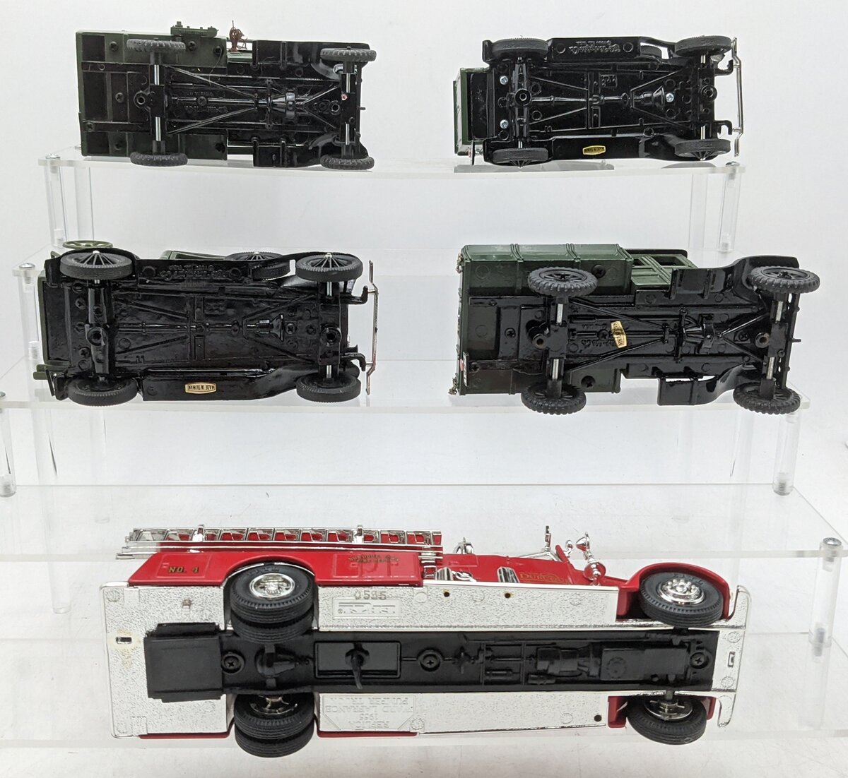 Ertl 1:32 Scale Assorted Die-Cast Vehicles [5] VG