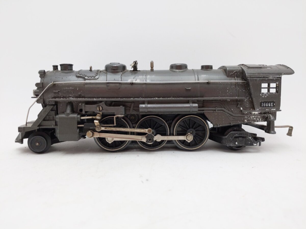 Lionel 1666E Vintage O Gray 2-6-2 Steam Locomotive EX