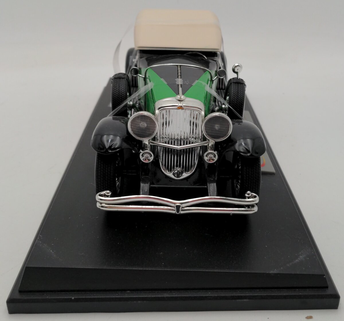 Signature Models 32310 1:32 Scale 1934 Duesenberg - Green & Black VG/Box