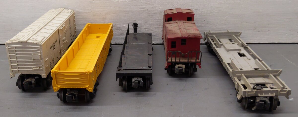 Lionel Vintage O Gauge Freight Cars #6257,3461,6472,336155,616260 [5] VG