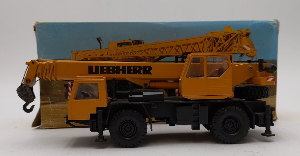 Conrad 2083 1:50 Scale Die-Cast Liebherr LTM 1025 Mobile Crane VG/Box