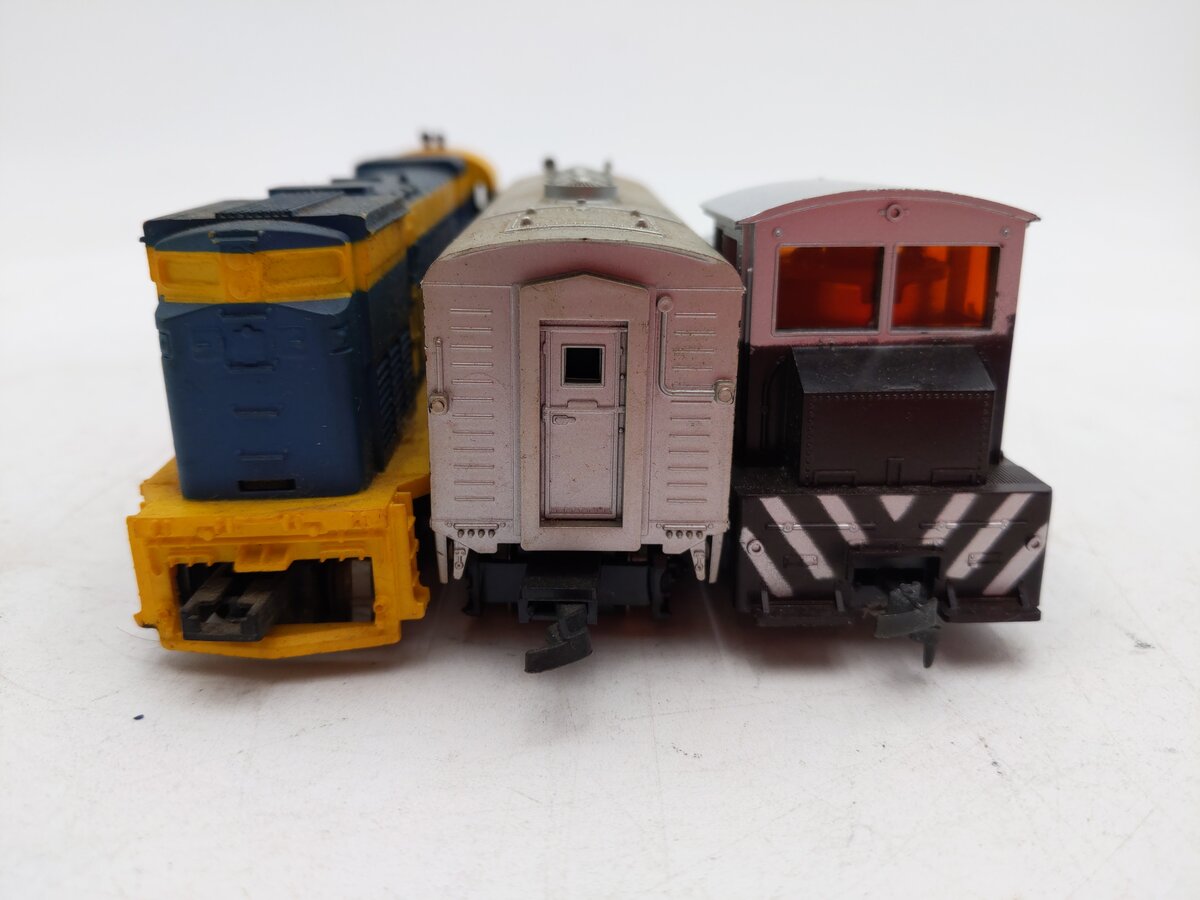 Model Power, Tyco, and Playart Assorted HO Powered/Dummy Diesel Locomotives [3] EX