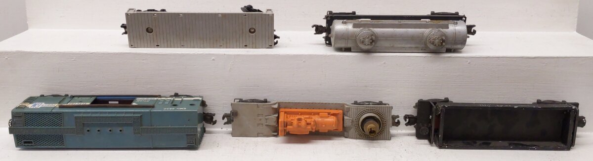 Lionel Vintage O Gauge Freight Cars #3469,3620,3530,2465 [5] VG