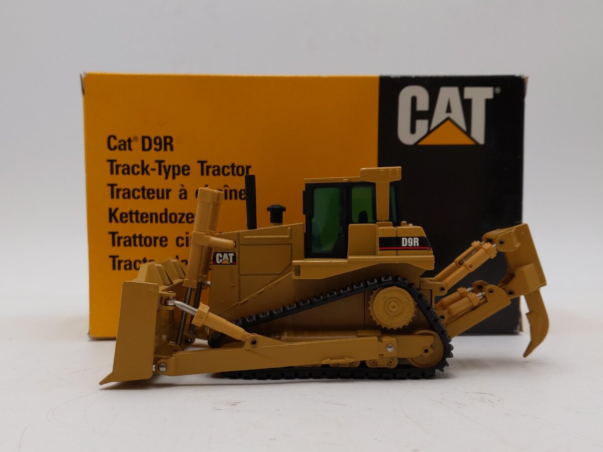 NZG 451 1:50 CAT D9R Track-Type Tractor LN/Box