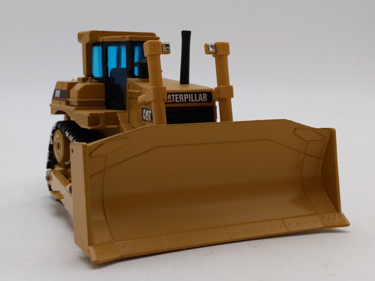 NZG 451 1:50 CAT D9R Track-Type Tractor LN/Box