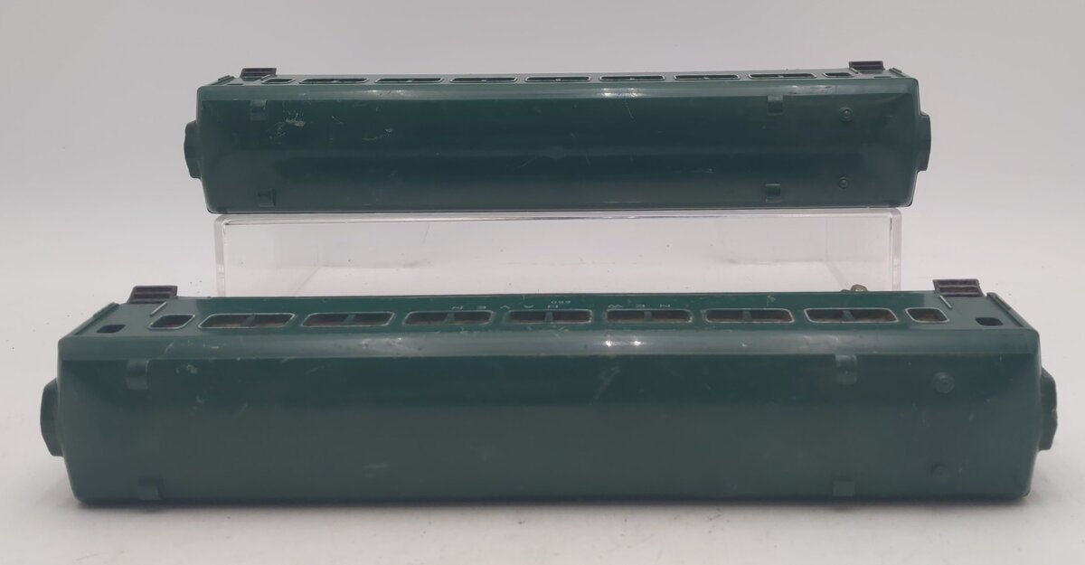 American Flyer Vintage S New Haven Green Pullman Passenger Cars: 650, 650 [2]