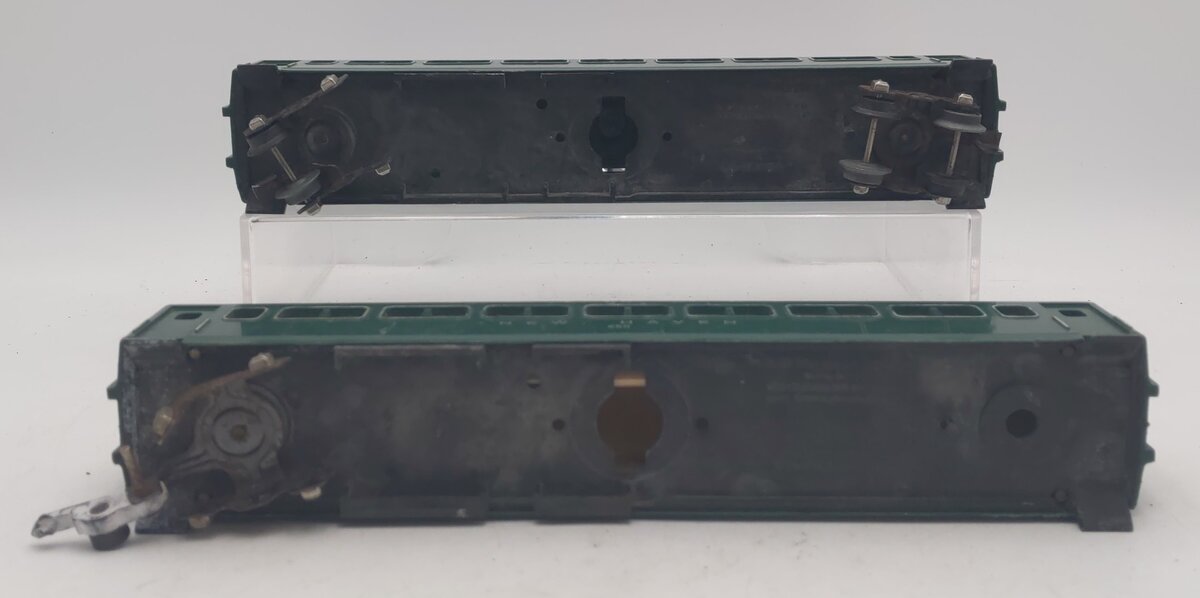 American Flyer Vintage S New Haven Green Pullman Passenger Cars: 650, 650 [2]