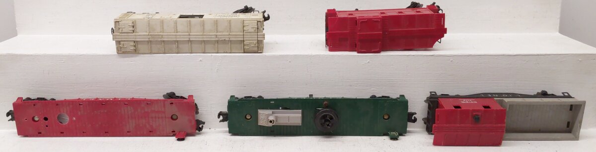 Lionel Vintage O Gauge Freight Cars #6511-2,3509,6119,3472 [5] VG
