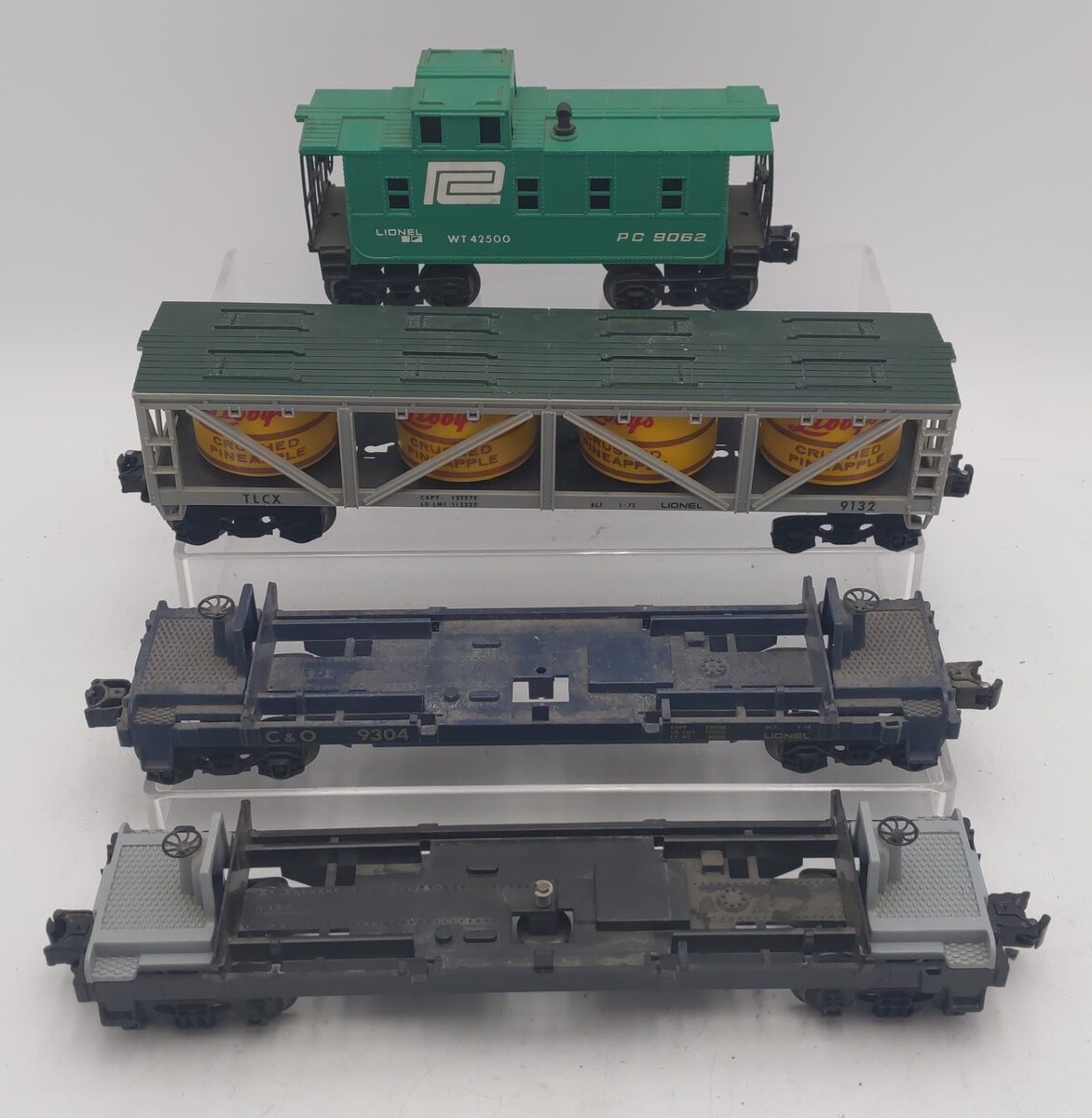 Lionel O Freight Cars: 6-16657, 6-9304, 6-9062, 6-9132 [4] VG